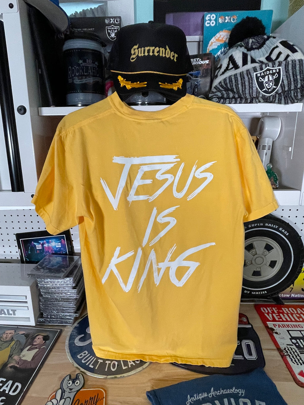 Jesus is King - classic font